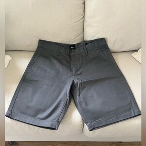 New NWOT Mens 34 RVCA Gray Week-End Chino shorts